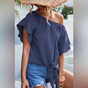 Beachsissy off the shoulder Navy Tie Front Blouse Size Medium